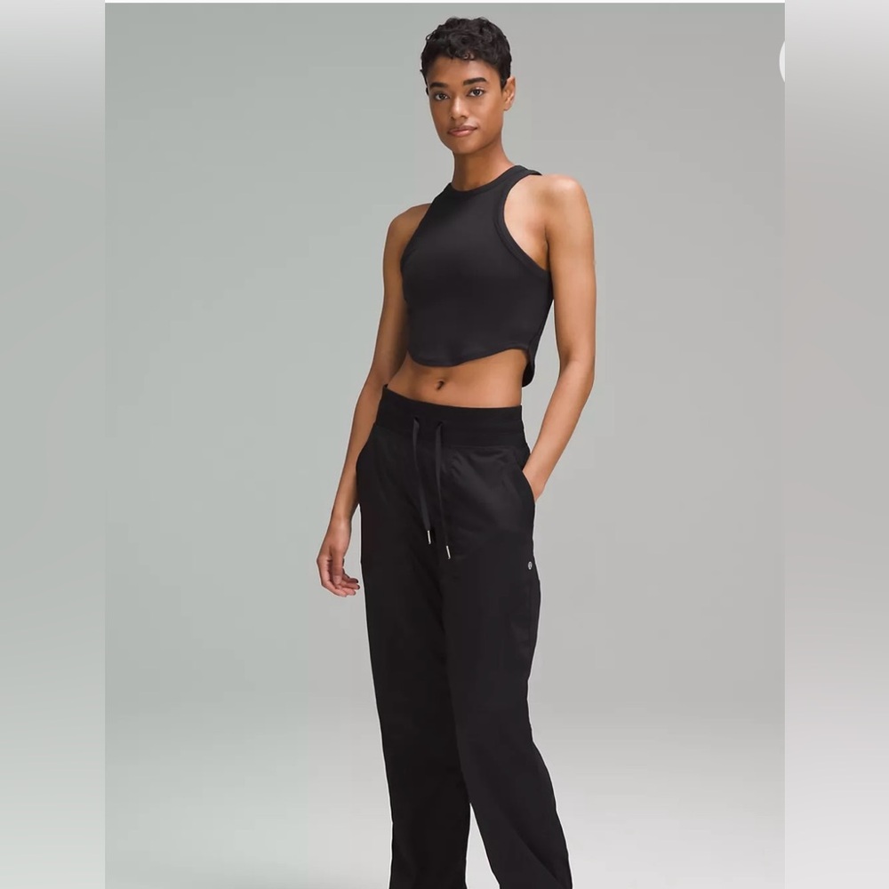 Lululemon Hold tight cropped tank size 10 nwt black